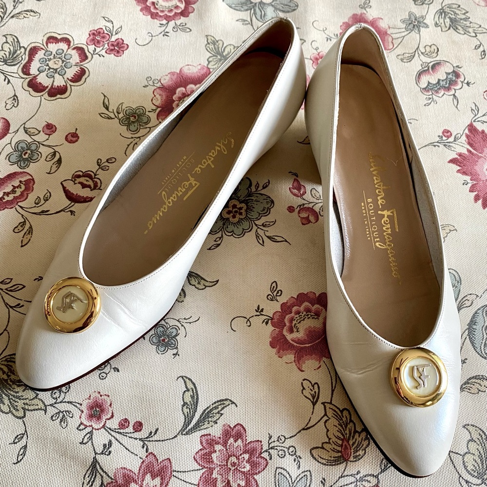 Vintage Salvatore Ferragamo Heels W6.5
